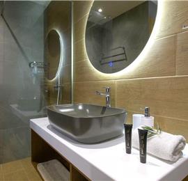 3 bedroom villa with pool & sea view, near Acharavi, sleeps 6